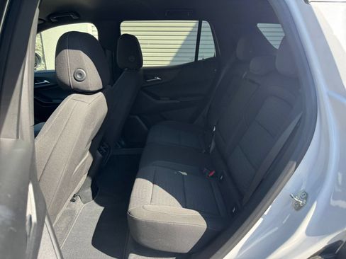 Used 2025 Chevrolet Equinox LT AWD/4WD image 22