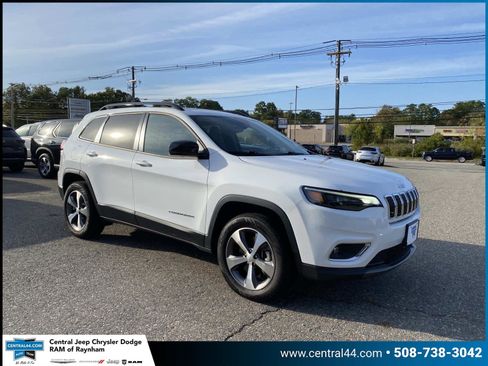 Certified 2022 Jeep Cherokee Limited image 1