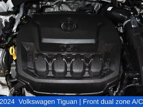 Used 2024 Volkswagen Tiguan SE AWD/4WD image 7