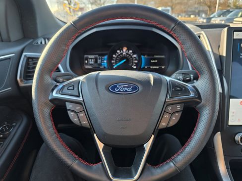 Used 2024 Ford Edge ST-Line image 14