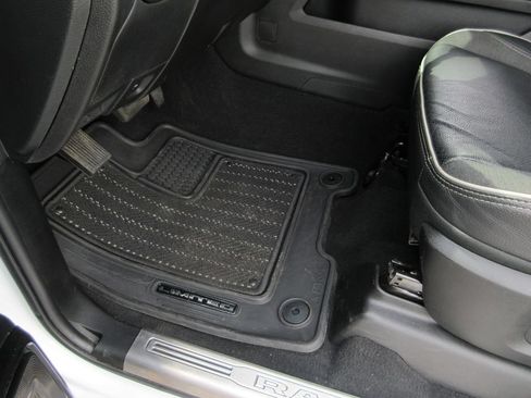 Used 2026 RAM 3500 Limited AWD/4WD image 33