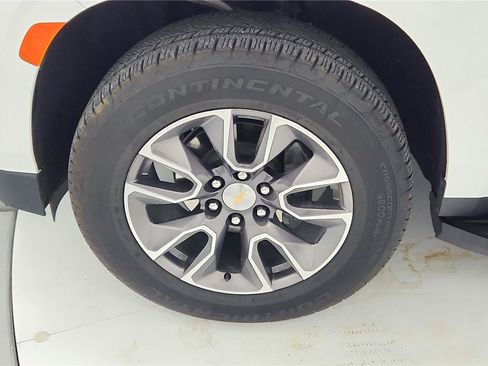 Used 2024 Chevrolet Tahoe LS AWD/4WD image 36
