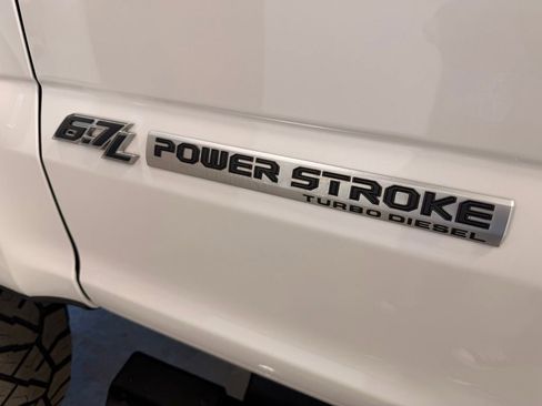 Used 2019 Ford F250 Lariat image 17