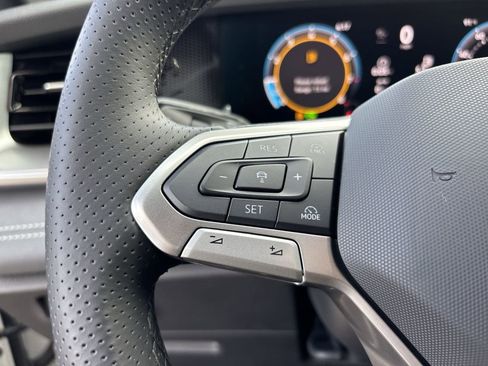 New 2026 Volkswagen Tiguan SE R-Line FWD image 20
