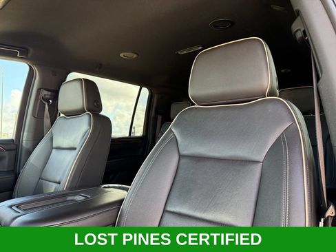 Used 2024 Chevrolet Suburban Premier RWD image 10