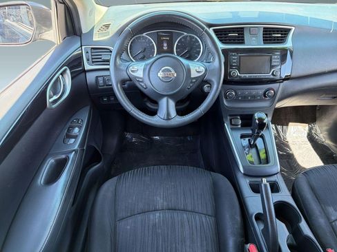 Used 2017 Nissan Sentra SV image 27