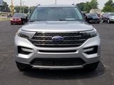 Used 2022 Ford Explorer XLT w/ Equipment Group 202A image 2