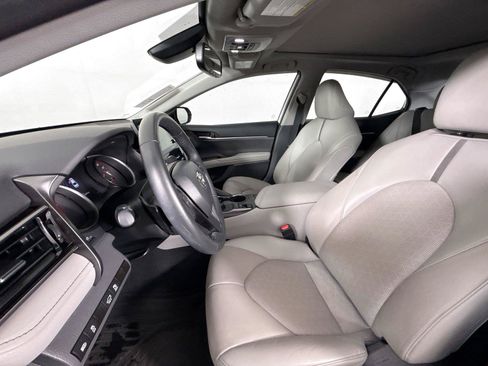 Certified 2023 Toyota Camry XSE FWD image 3
