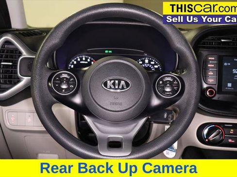 Used 2020 Kia Soul LX image 10