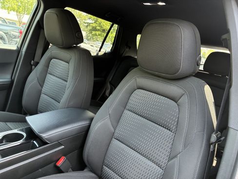 Used 2026 Chevrolet Equinox LT w/ LPO, Floor Liner Package FWD image 21
