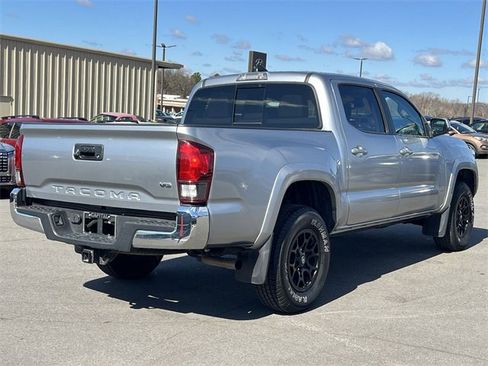 Used 2022 Toyota Tacoma SR5 image 34