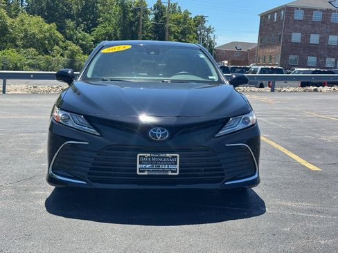 Used 2024 Toyota Camry XLE FWD image 10