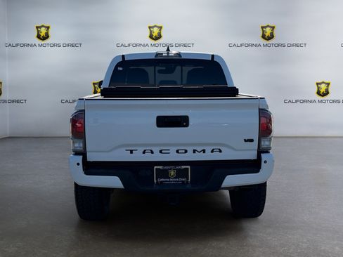 Used 2021 Toyota Tacoma TRD Sport w/ Technology Package RWD image 4