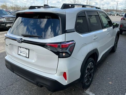 Certified 2025 Subaru Forester Premium AWD/4WD image 6