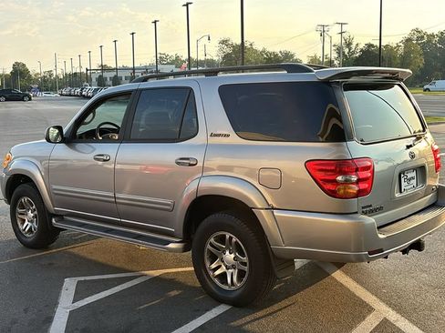 Used 2003 Toyota Sequoia Limited RWD image 3