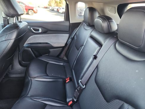 Used 2022 Jeep Compass Latitude image 18