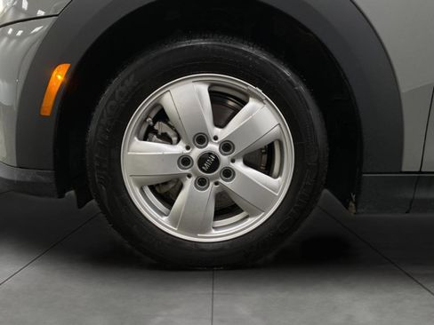 Used 2022 MINI Cooper 2-Door Hardtop w/ Storage Package image 12