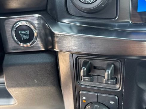 Used 2024 Ford F250 Lariat w/ Lariat Ultimate Package AWD/4WD image 23