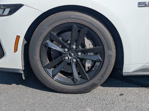 Used 2025 Ford Mustang GT RWD image 12