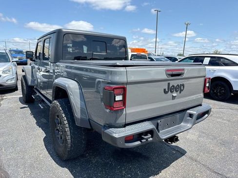 Used 2021 Jeep Gladiator Sport AWD/4WD image 3