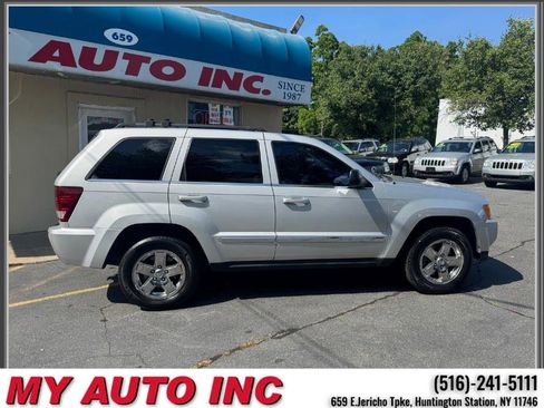Used 2006 Jeep Grand Cherokee Limited AWD/4WD image 3