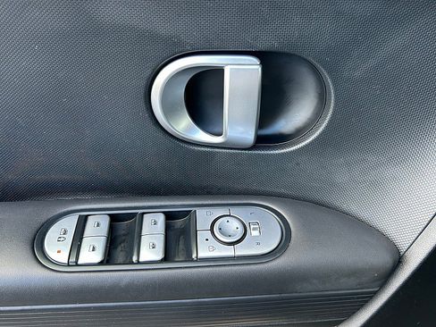 Used 2024 Hyundai Ioniq 5 SEL RWD image 25