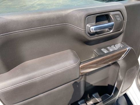 Certified 2022 Chevrolet Silverado 1500 RST AWD/4WD image 21