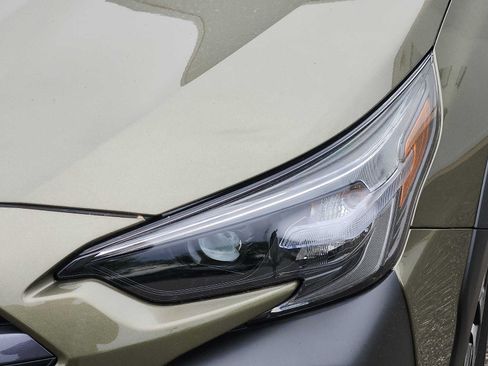 Certified 2025 Subaru Outback Premium AWD/4WD image 9