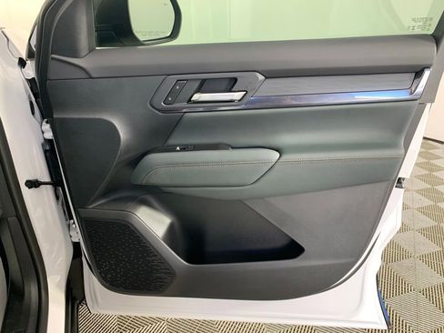 New 2026 GMC Terrain AT4 image 28