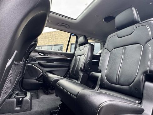 Used 2021 Jeep Grand Cherokee L Limited image 45