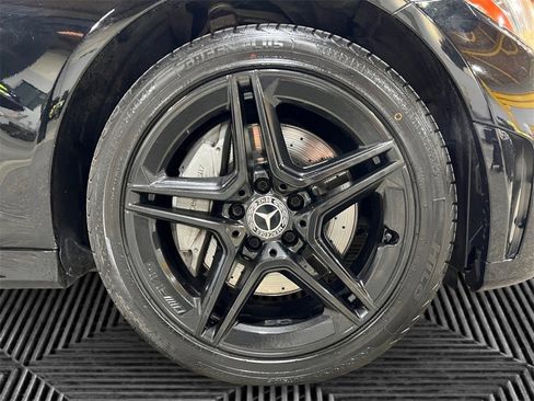Used 2020 Mercedes-Benz C 300 4MATIC Sedan image 11