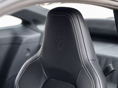 Certified 2026 Porsche 911 GT3 Touring image 37