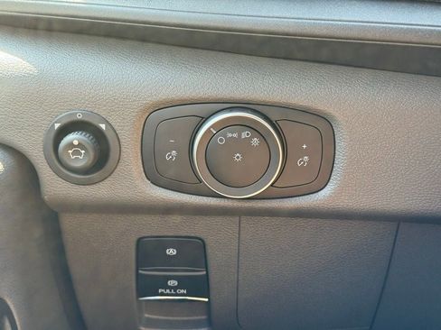 New 2025 Ford Transit 250 148 Medium Roof image 26