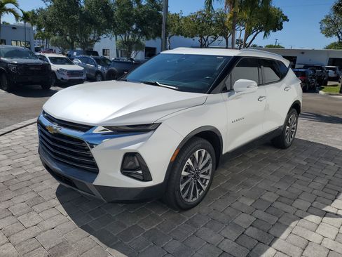 Used 2022 Chevrolet Blazer Premier FWD image 3