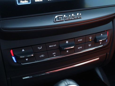 Used 2018 Maserati Ghibli S GranLusso image 17