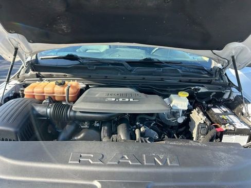 Used 2020 RAM 1500 Tradesman AWD/4WD image 11