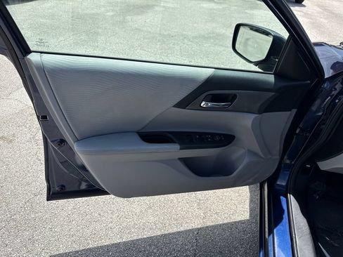 Used 2015 Honda Accord LX image 11