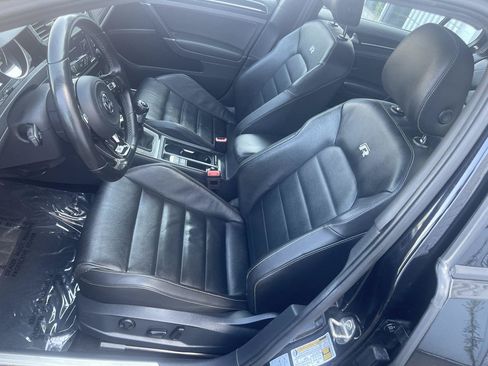 Used 2017 Volkswagen Golf R 4-Door AWD/4WD image 22