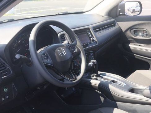 Used 2021 Honda HR-V LX image 4