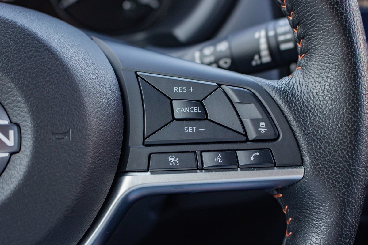 Used 2023 Nissan Kicks SR w/ SR Premium Package FWD image 23