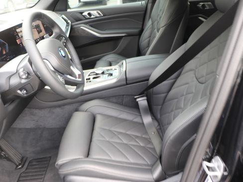 Certified 2025 BMW X5 xDrive50e w/ Parking Assistance Package AWD/4WD image 15