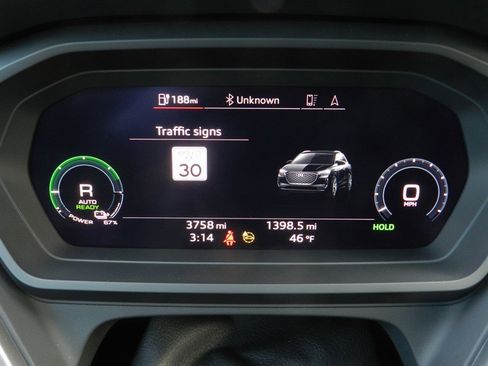 Used 2024 Audi Q4 e-tron Premium Plus w/ Premium Plus image 35