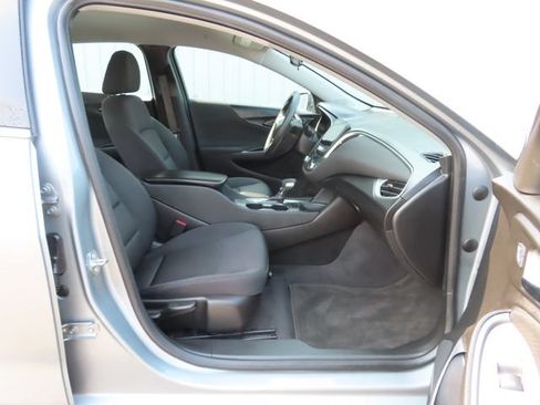Used 2024 Chevrolet Malibu LT FWD image 23