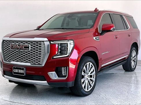 Used 2021 GMC Yukon Denali w/ Denali Premium Package AWD/4WD image 14