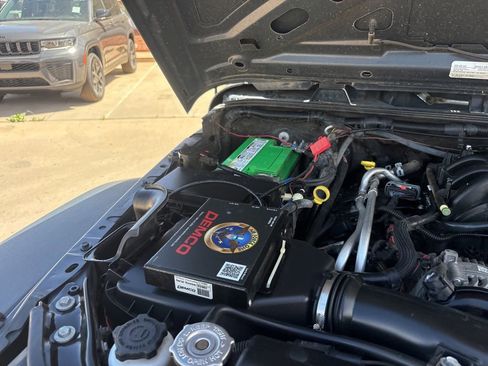 Used 2017 Jeep Wrangler Sport image 41