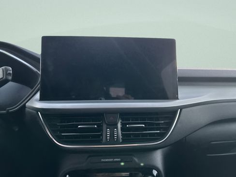 Used 2023 Ford Escape Platinum image 35