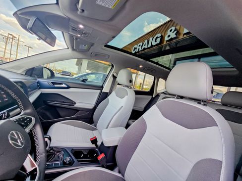 Used 2022 Volkswagen Taos SE image 14