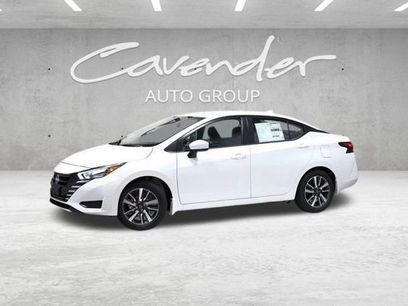 New 2025 Nissan Versa SV w/ Trunk Package