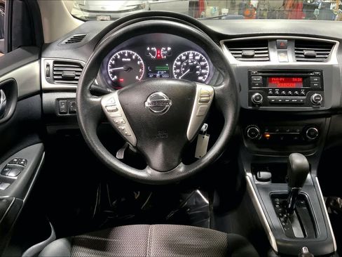 Used 2017 Nissan Sentra S image 6
