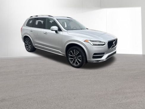 Used 2019 Volvo XC90 T5 Momentum w/ Multimedia Package image 16